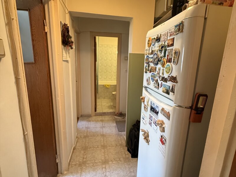 Drumul Taberei, V. Argesului, reabilitat, dec. et. 7/10 la 5 min. de metrou